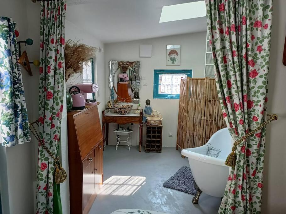 Trôo L'Atelier-Chambrette Dans Le Jardin Avec Salle De Bains, Sans Cuisine מראה חיצוני תמונה